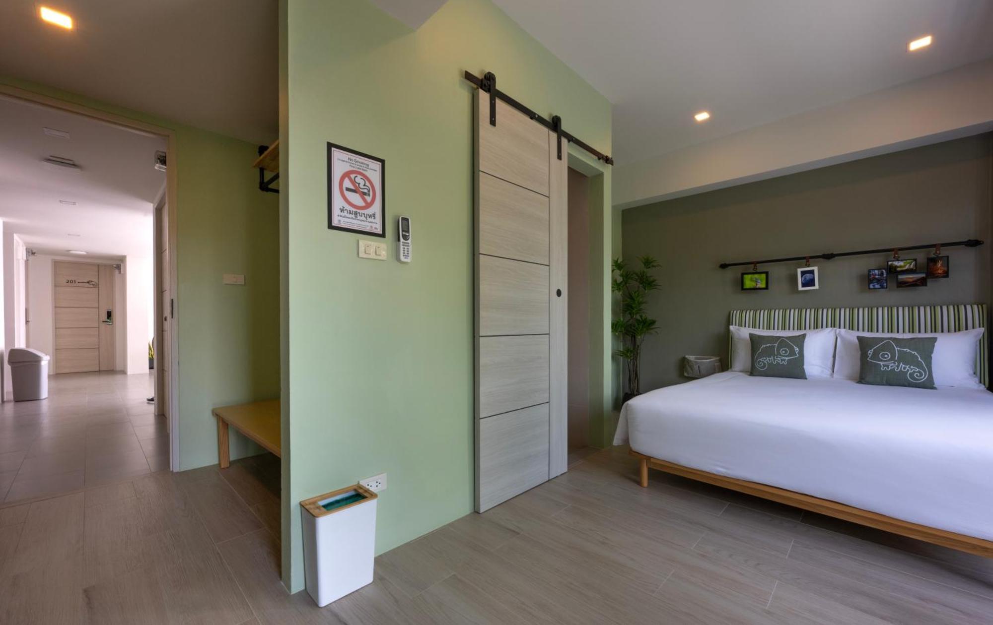 Hotel Chamemon Bed Phuket Town Esterno foto